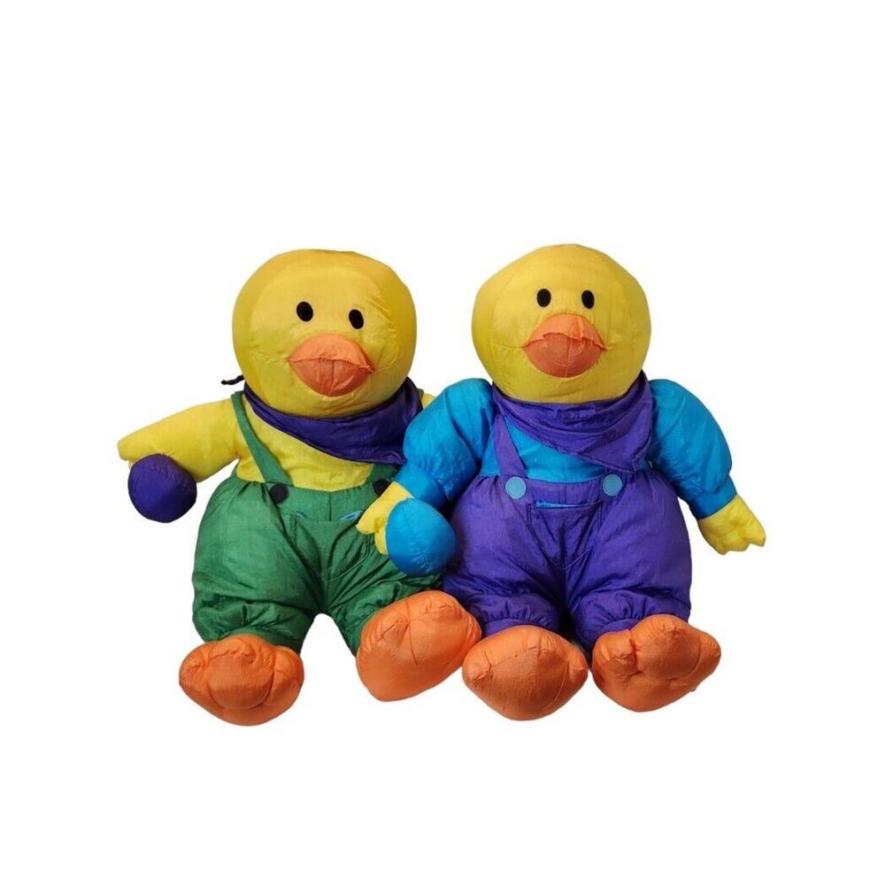 VINTAGE INTERNATIONAL SILVER Co Easter Chicks Puffalump Nylon Plush Toy Lot Of 2